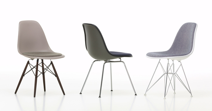 Eames-Plastic-Chair-Group_895551_master.jpg